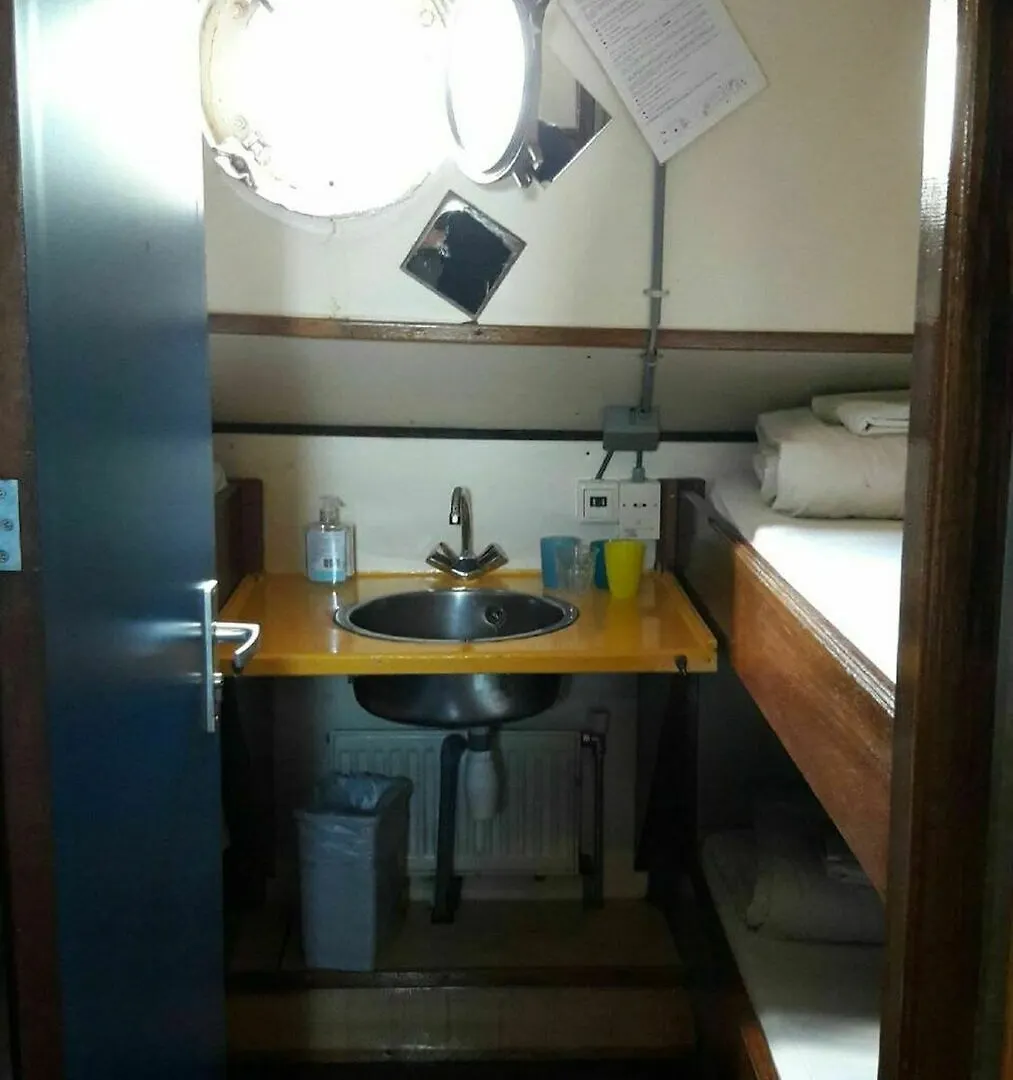 Intersail Hostel - Avontuur
