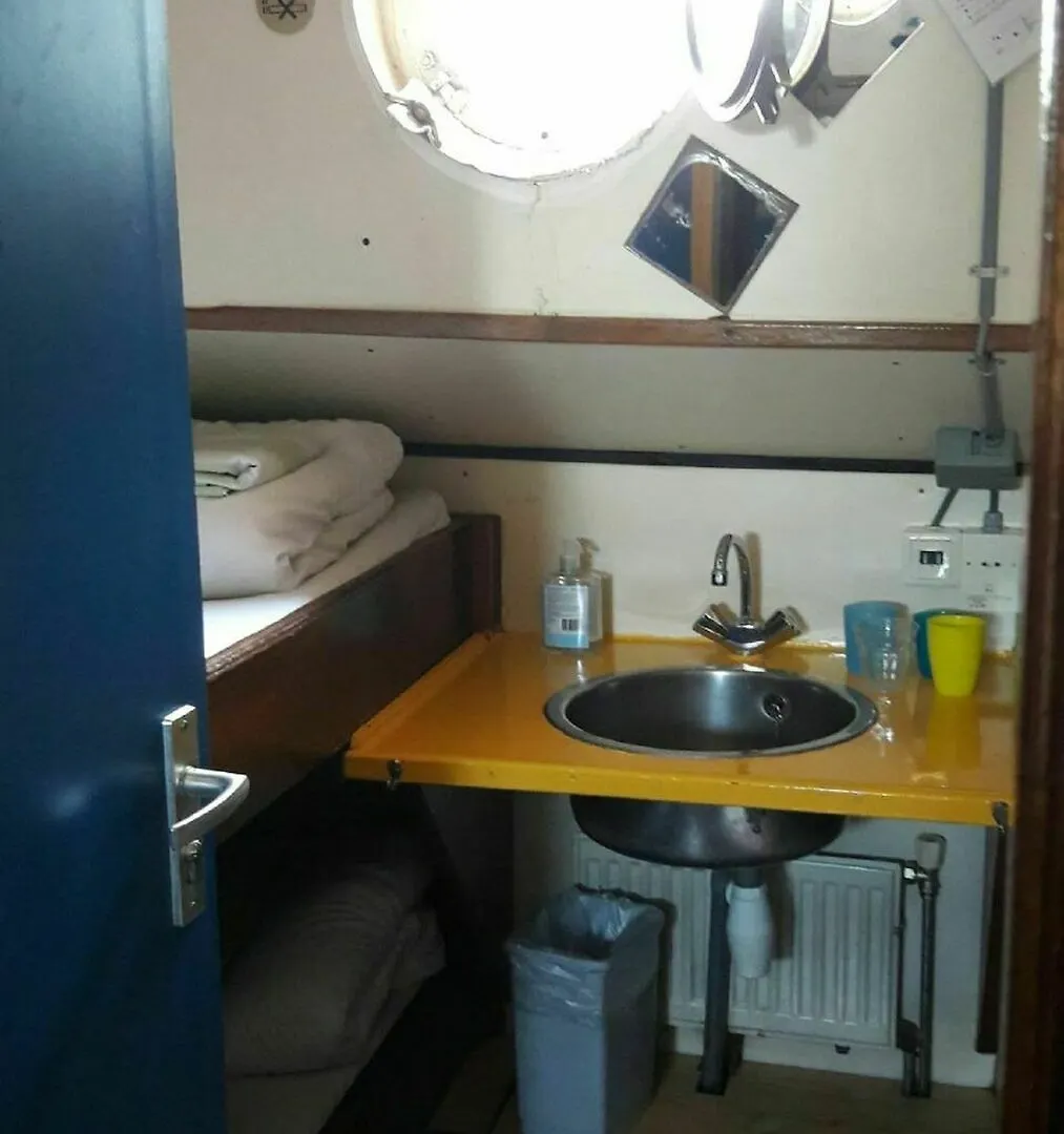 Intersail Hostel - Avontuur Amsterdam